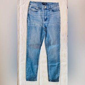 Calvin Klein Women's Denim Blue Jeans Slim Fit Stretch